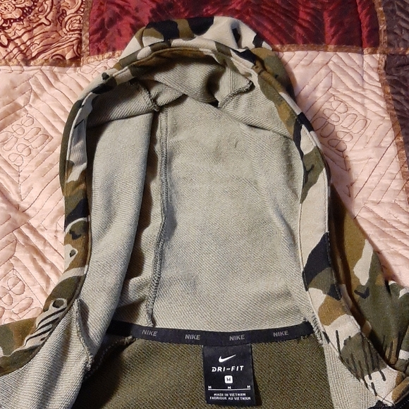 Nike Mens Hoodie Zipdown Camouflage Size Medium - Picture 7 of 8